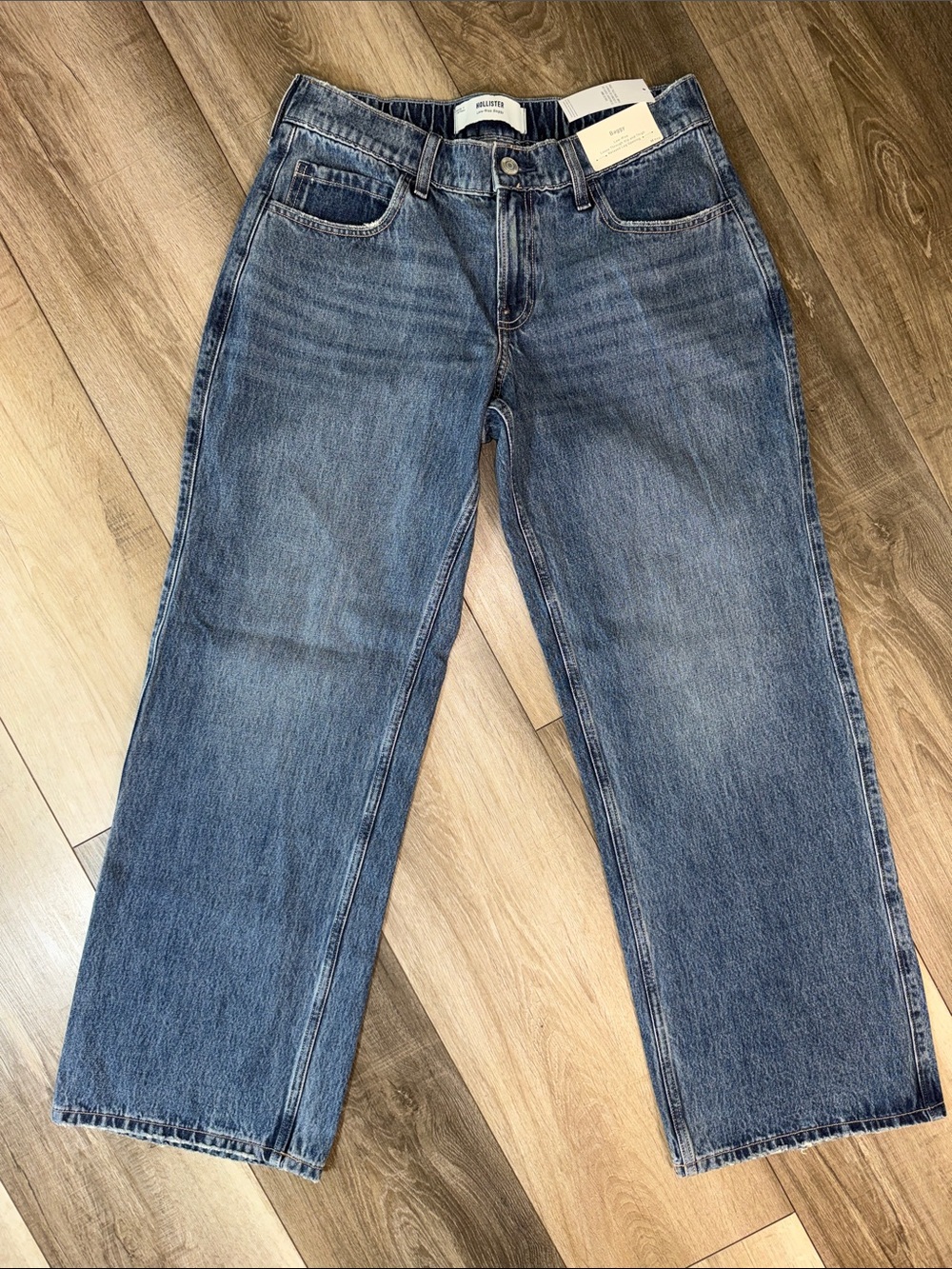 Hollister Low Rise Baggy Wide Leg Jeans - Picture 14 of 14